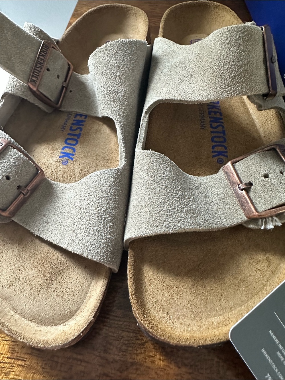 Birkenstock Arizona Sandals Size 39 in Taupe Suede. NWT - Picture 2 of 4